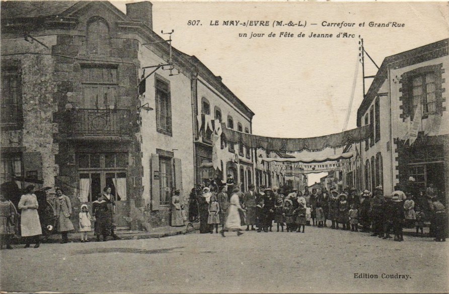 Carrefour Jour de fête de Jeanne d'Arc