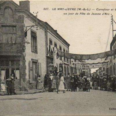 Carrefour Jour de fête de Jeanne d'Arc