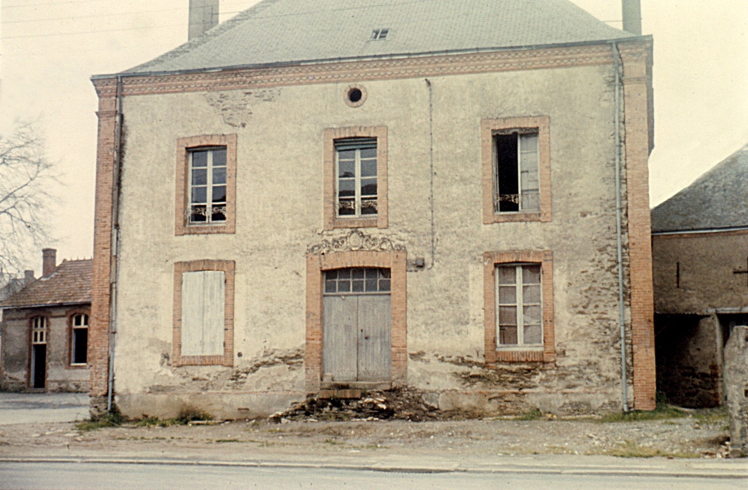 Ecole St Joseph côté rue 1973